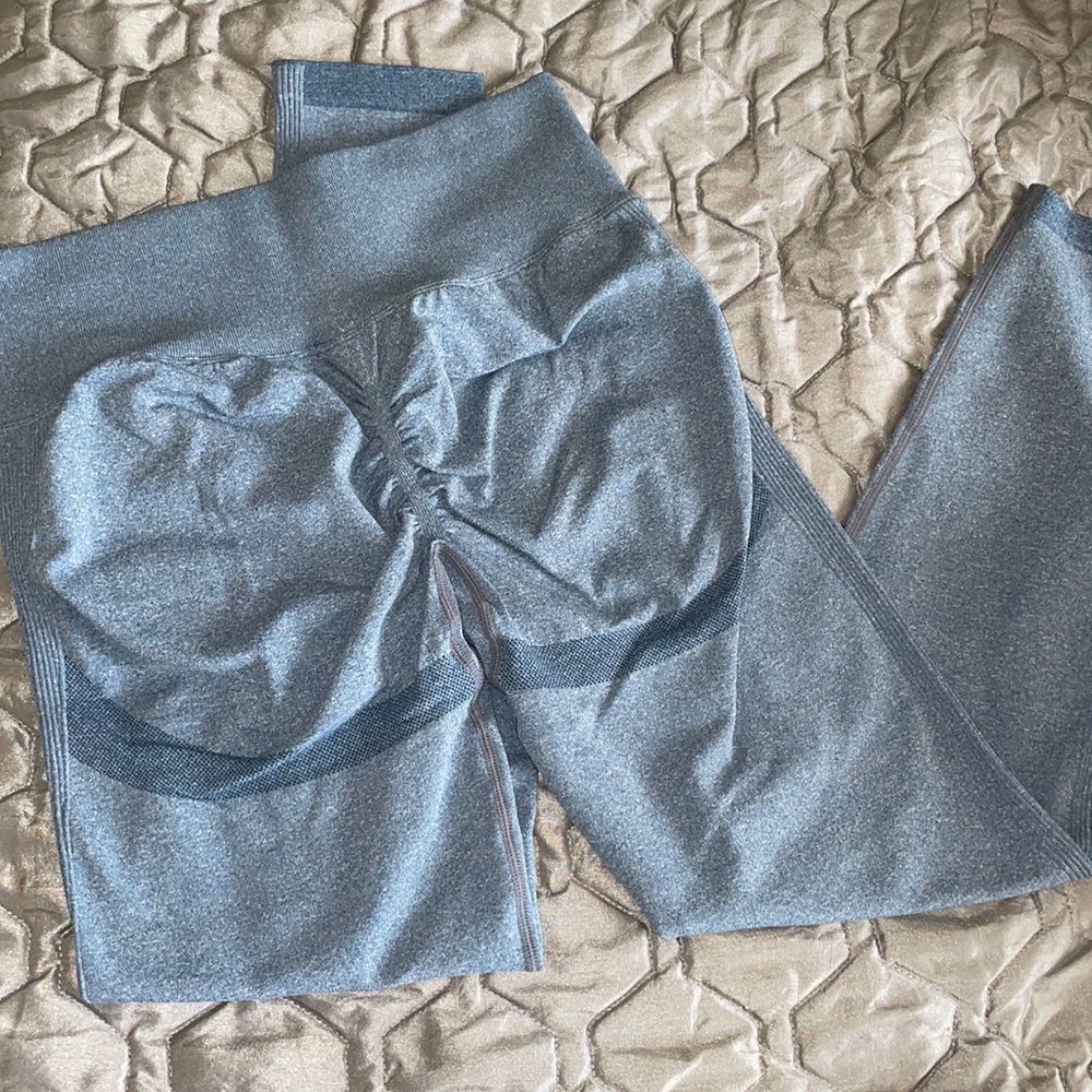 Scrunch butt leggings